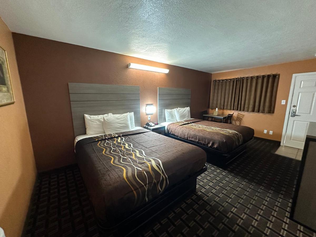 New Corral Motel Victorville Dış mekan fotoğraf