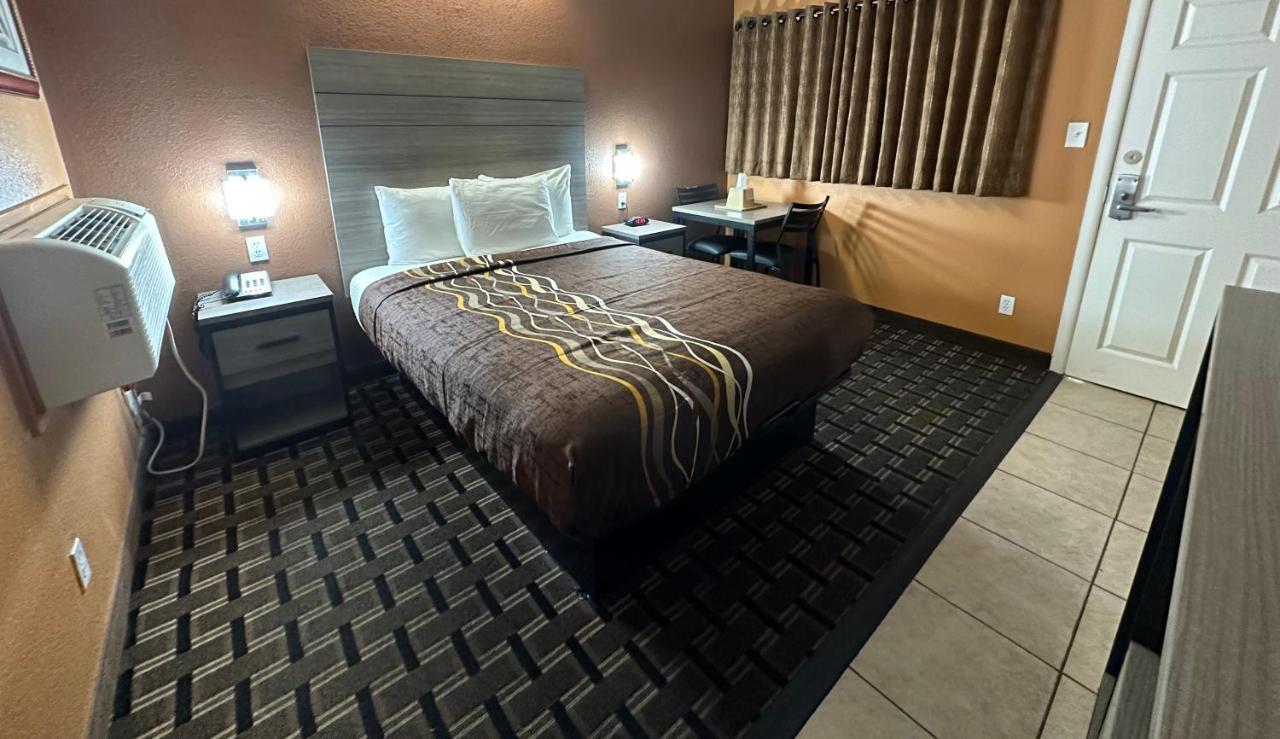 New Corral Motel Victorville Dış mekan fotoğraf