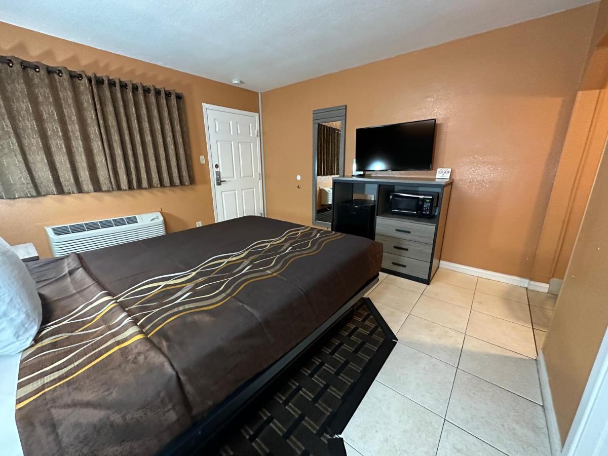 New Corral Motel Victorville Dış mekan fotoğraf