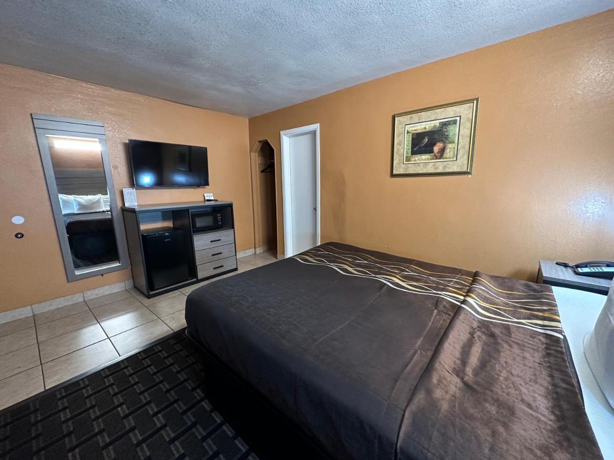 New Corral Motel Victorville Dış mekan fotoğraf
