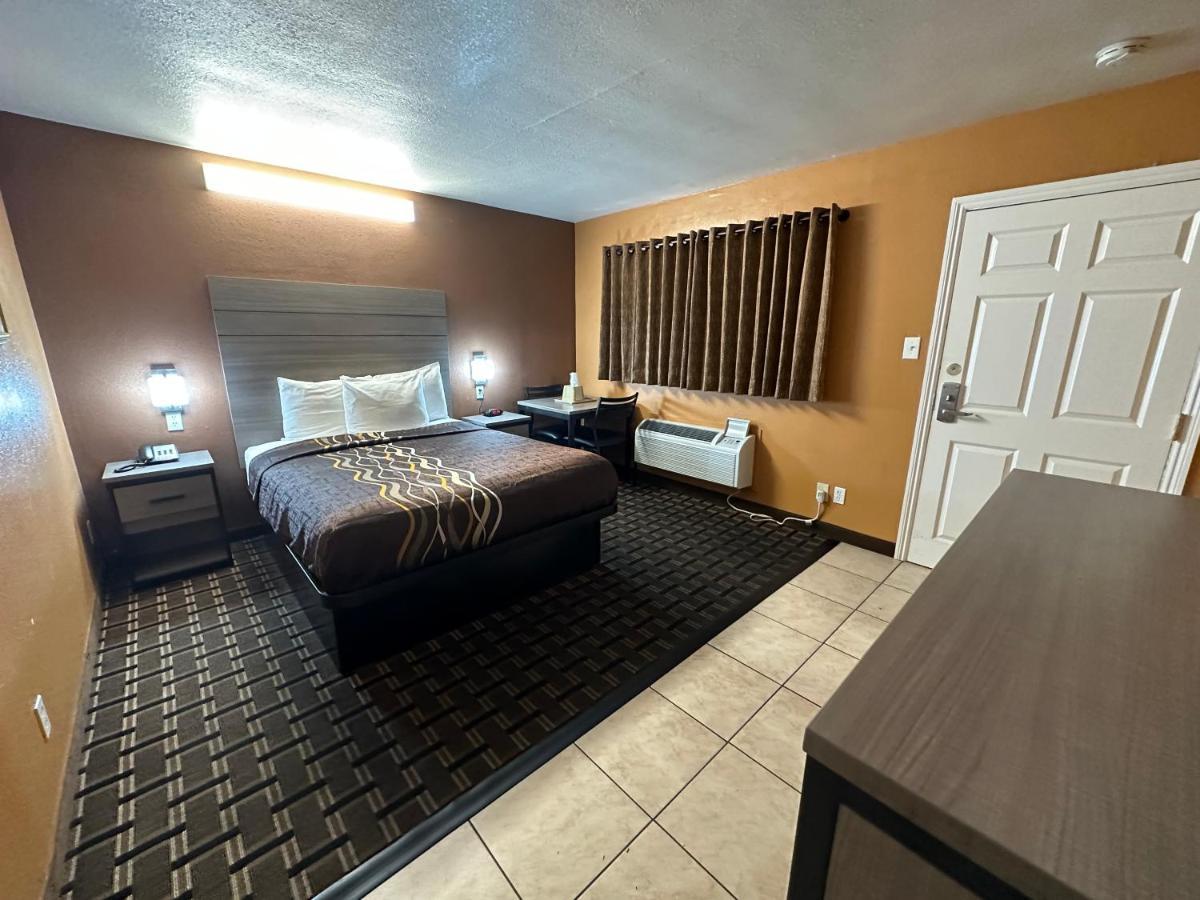 New Corral Motel Victorville Dış mekan fotoğraf