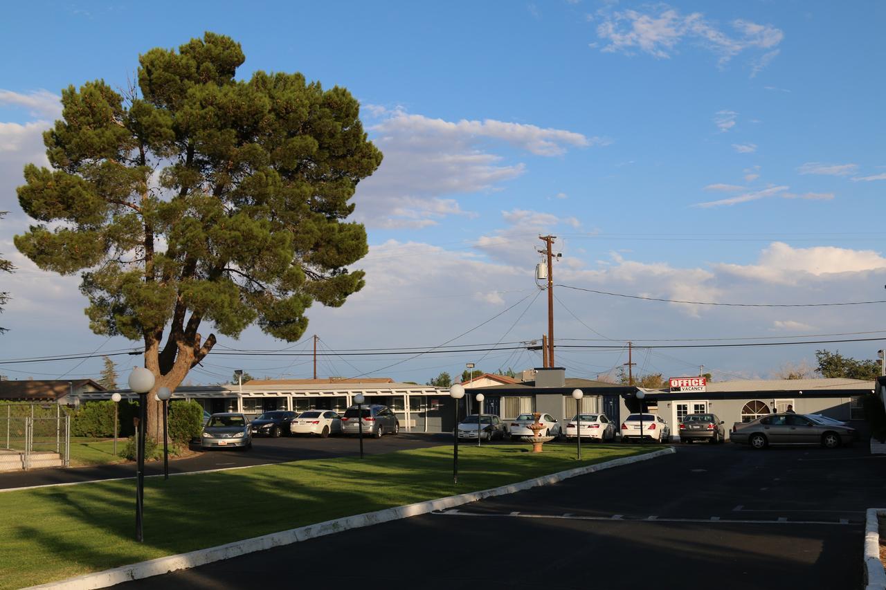 New Corral Motel Victorville Dış mekan fotoğraf